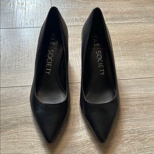 Sole Society Black Heels Classic Design